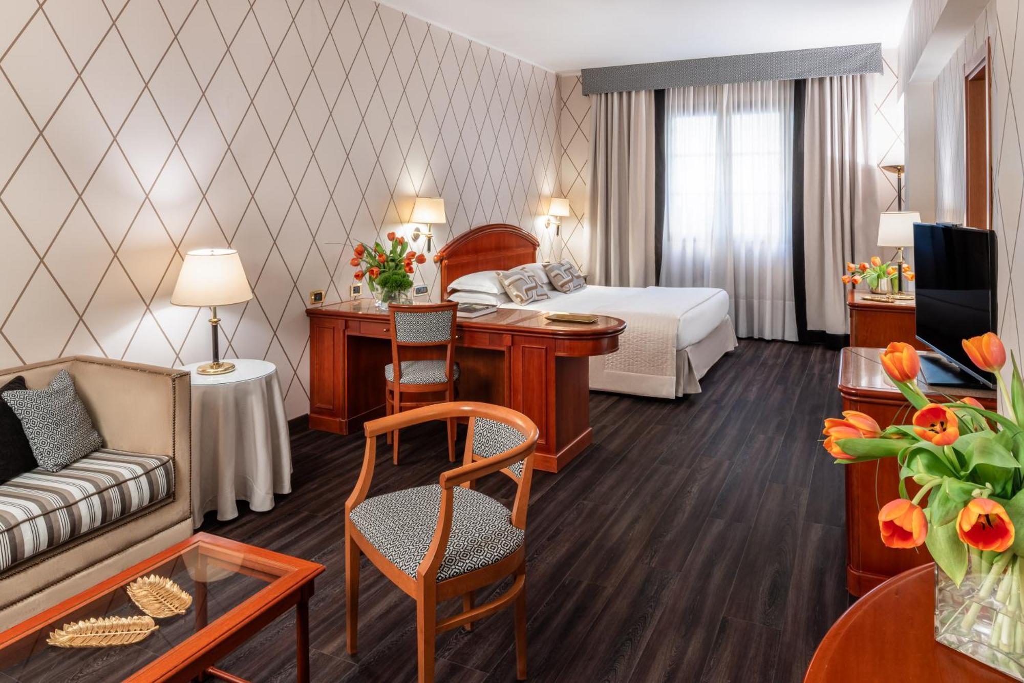 Starhotels Majestic Torino Esterno foto