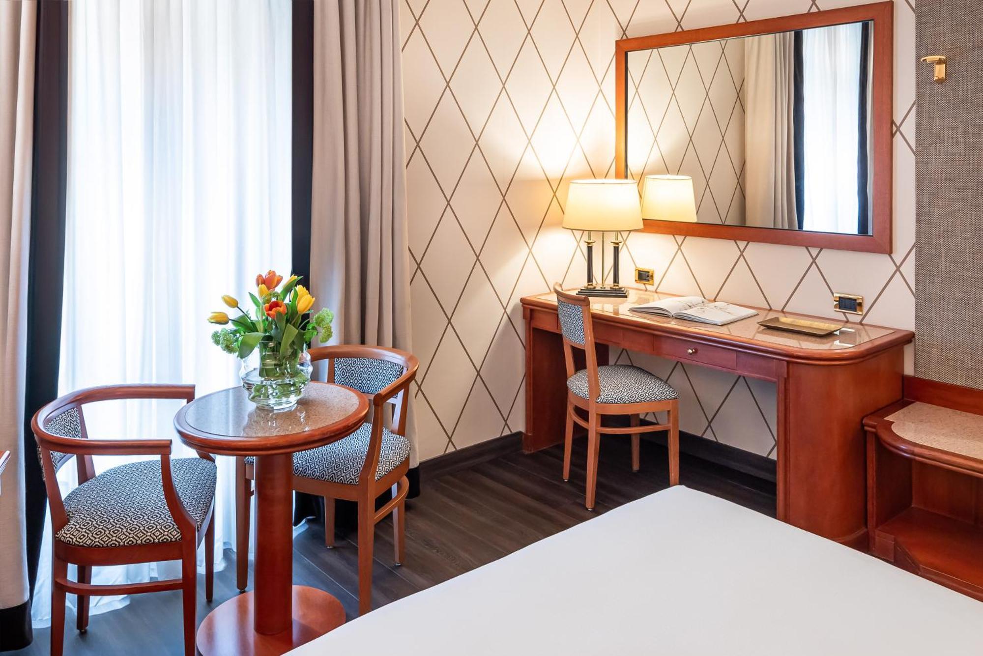 Starhotels Majestic Torino Esterno foto